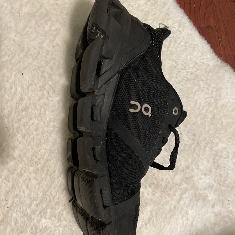 The Running-On-Cloud “Cloud Waterproof” Size 8.5 Used for 2 months, AMAZING!!! - Picture 2 of 5